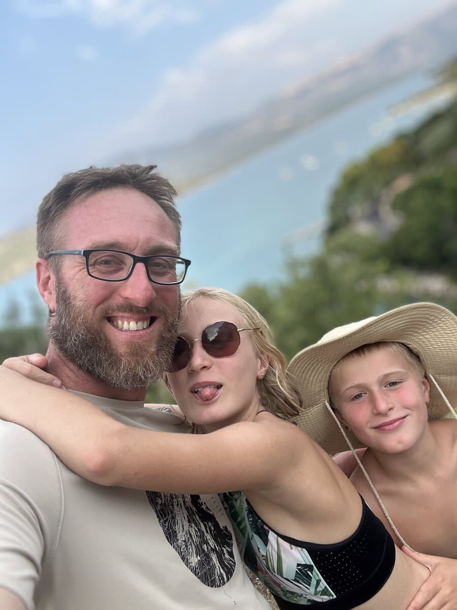 Yoane et ses enfants, Océane et Alexandre
